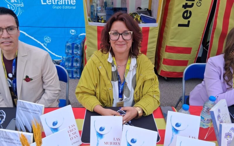 Elisa Muñoz presentó Las mujeres que me habitan en Sant Jordi 2025 de la mano de Editorial Letrame