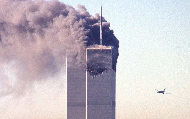 Juez de EEUU permite a familiares de las víctimas del 11-S seguir la demanda contra Arabia Saudita