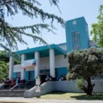 En medio de la privatización del Polideportivo Santojanni un informe evidenció el vaciamiento del Hospital