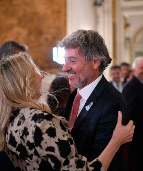 Mahiques asumió como nuevo ministro de Justicia de Milei en un acto con más funcionarios que familia judicial