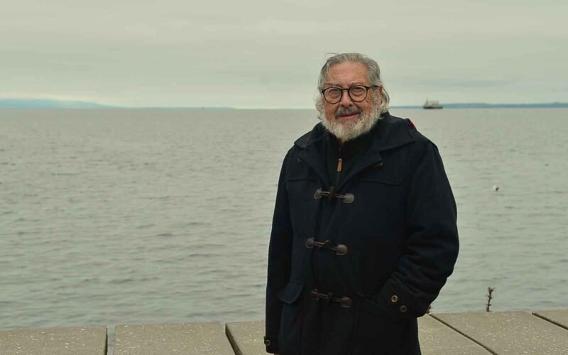 Fernando Díaz Herrera rescata la memoria obrera en “Zapateros hilvanando la dignidad”