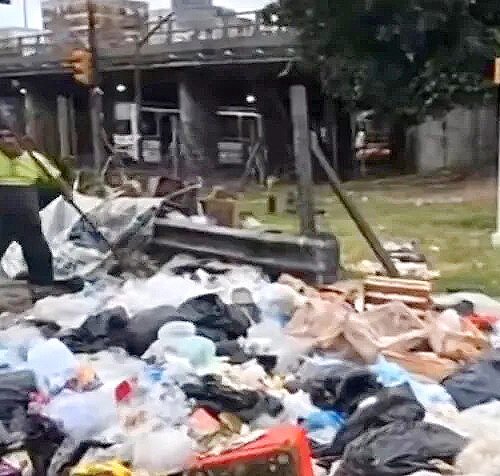 Fuerte cruce entre la Ciudad de Buenos Aires y Tres de Febrero por un basural en Ciudadela