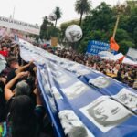 A 50 años del golpe, una masiva marcha llegará a Plaza de Mayo para “que digan dónde están”