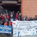 Un colectivo de jubilados y personas mayores lidera el reclamo por los incendios forestales de Chubut