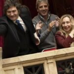 El show de Milei para bancar a Adorni: la sombra de su hermana, choques con la izquierda y el exabrupto con la prensa