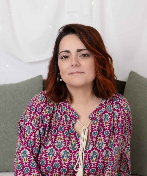 Una enfermera convierte el dolor en palabras: una historia de sanación que emociona