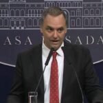 Adorni gate: declara el hijo de una de las jubiladas que le vendió el departamento de Caballito