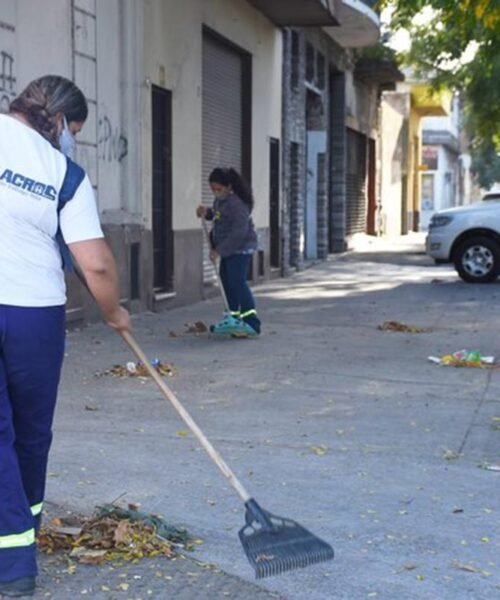 El Gobierno porteño despidió a 5.000 trabajadores y trabajadoras del programa “Veredas limpias”