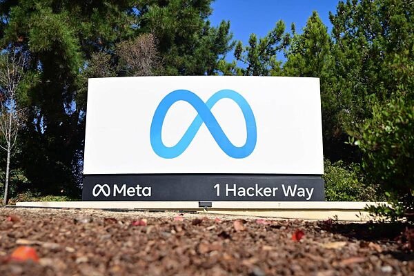 Meta no quiere vivir solo de anuncios y lanzará nuevas suscripciones «Plus» para Instagram, Facebook y WhatsApp