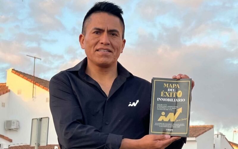 Rodrigo Quixpe transforma su experiencia migrante en una guía práctica para alcanzar la libertad financiera