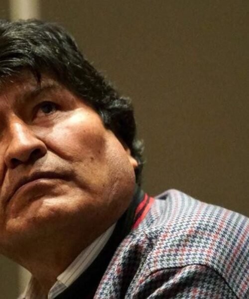 Tras casi un mes de protestas, el presidente de Bolivia apunta contra Evo Morales: “Tiene los días contados”