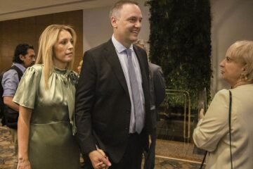 Adorni omitió presentar el patrimonio de su esposa en su última declaración jurada