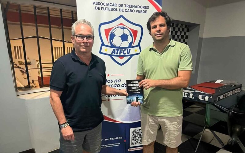 ALBERTO MARTÍN Y TINO LUIS CABRERA REPLANTEAN EL FÚTBOL BASE EN SU NUEVA OBRA ‘CONSTRUYENDO TALENTO: CÓMO DISEÑAR UN MODELO DE FORMACIÓN CENTRADO EN EL JUGADOR’