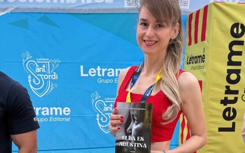 Susana Breska Sisterna emociona en Sant Jordi con ‘Ella es Agustina’, una novela negra basada en hechos reales que denuncia la violencia contra la infancia