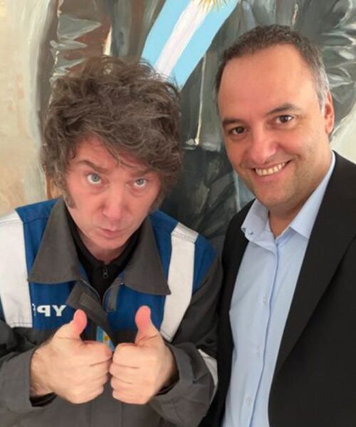 Milei: «Sigo pensando que Adorni es un hombre honesto y confío en su inocencia»