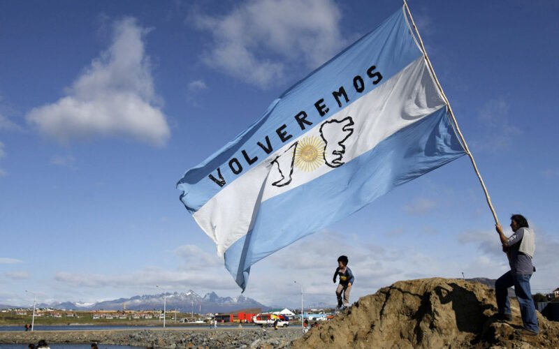 Saqueo petrolero en Malvinas: Milei no quiere aplicar la ley que ya se utilizó en 2021
