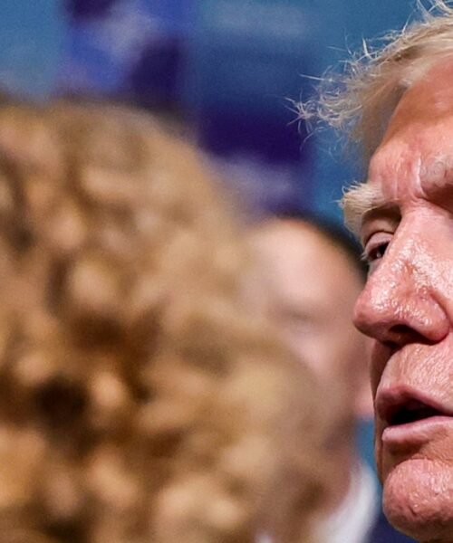 Trump lleva el caos a la cumbre de la OTAN de Ankara con insultos y piropos a sus aliados