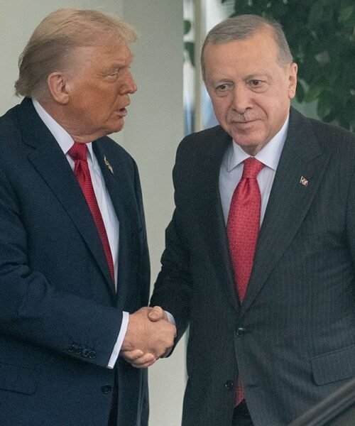 La OTAN se reúne en Ankara y apuesta a una «revolución industrial de defensa»