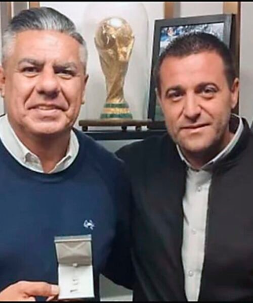 La AFA desmintió que la Justicia de Estados Unidos le haya incautado el celular a Chiqui Tapia