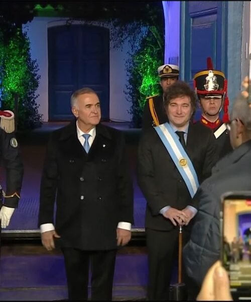 Milei viaja a Tucumán por el 9 de julio y buscará una foto junto a los gobernadores