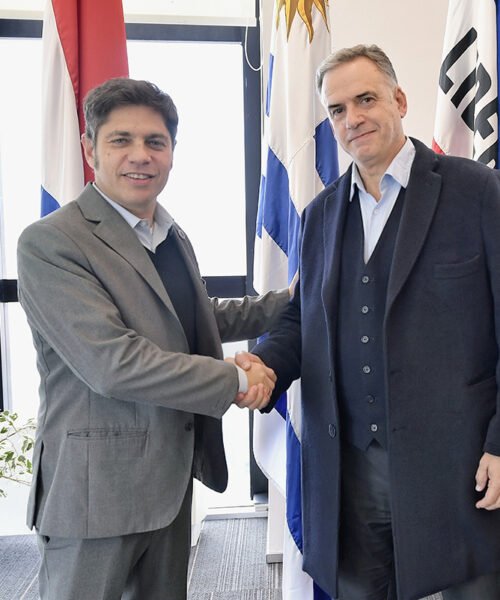 Kicillof se reunió con el presidente Yamandú Orsi en Montevideo y cerró acuerdos de cooperación