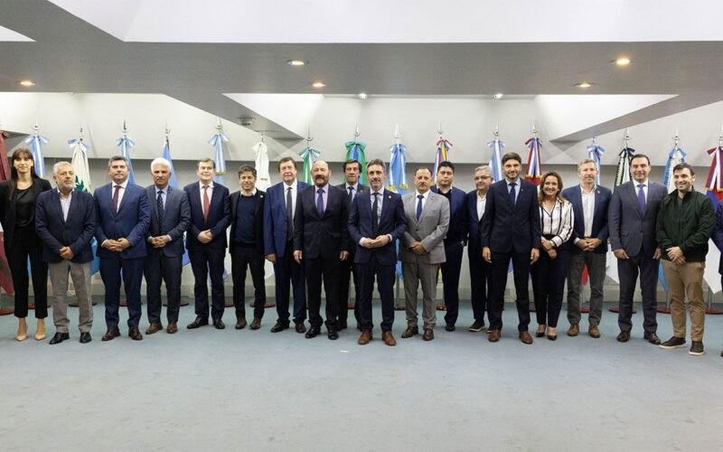 La otra cara del ajuste: las provincias vuelven a endeudarse en dólares