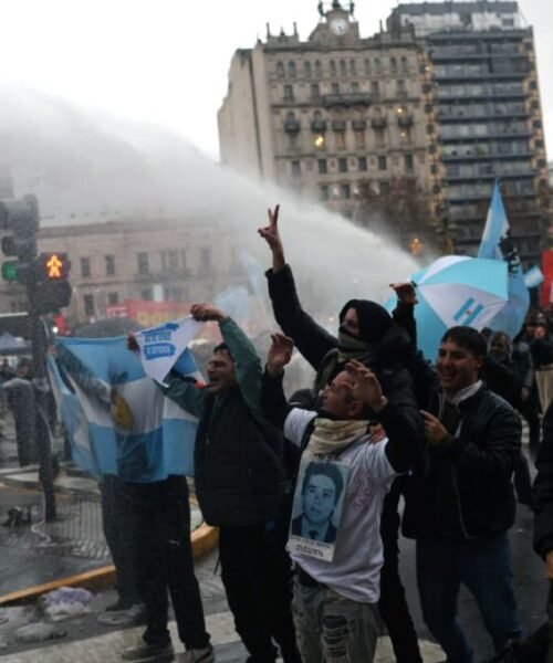 Cómo la Ley de Tierras destruyó el relato de Milei (y qué viene después)