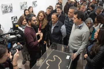 Homenaje a Angelelli y parcial  fumata peronista en La Rioja impulsada por Quintela
