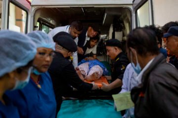 Nepal: ascienden a casi 390 los muertos por las inundaciones