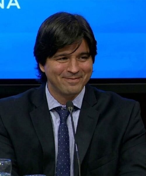 Un fiscal busca reactivar las causas contra Macri, Caputo y Sturzenegger