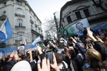 Máximo Kirchner: «No está proscripta Cristina, estamos proscriptos los que la queremos votar»