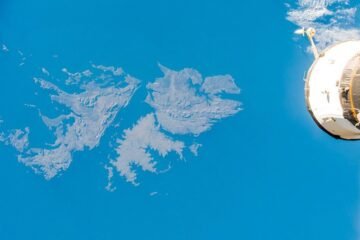 Milei anunció mayores sanciones para las empresas que operen en Malvinas y habló de una base militar «conjunta» en Ushuaia