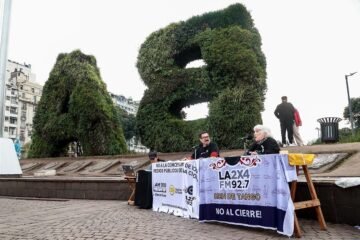 Los trabajadores de los medios públicos vuelven a movilizarse contra «la privatización ilegal de las radios de la Ciudad»