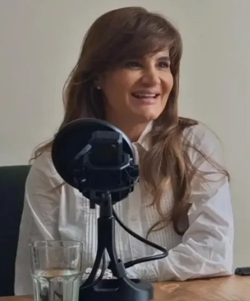 Entre el cerebro y el más allá: ¿cómo se prepara la médium varillense Mariel Barredo?