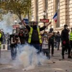 En Italia, atribuyen las protestas estudiantiles a una «guerra híbrida», en Francia amenazan con un mayor despliegue de policías