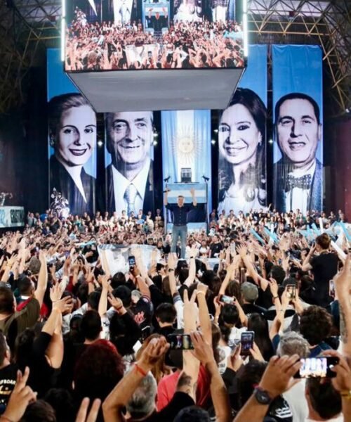 Máximo: «Tres años de Milei y hay recesión; a los tres años de Néstor cancelábamos la deuda con el FMI»