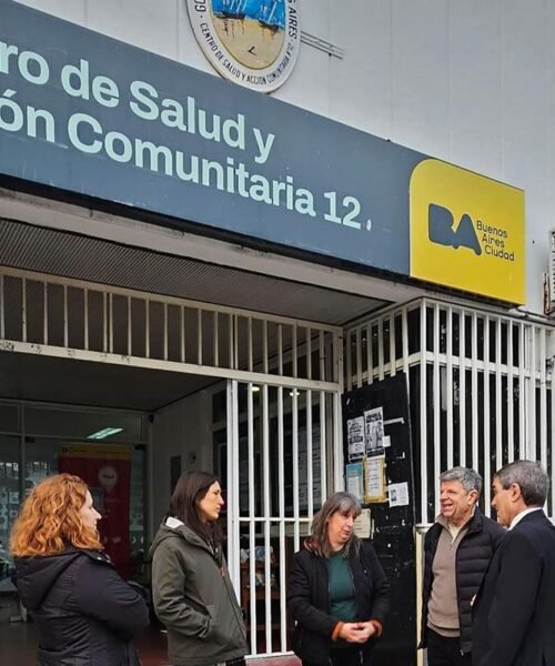La falta de medicamentos y personal asfixia la atención primaria de la salud porteña