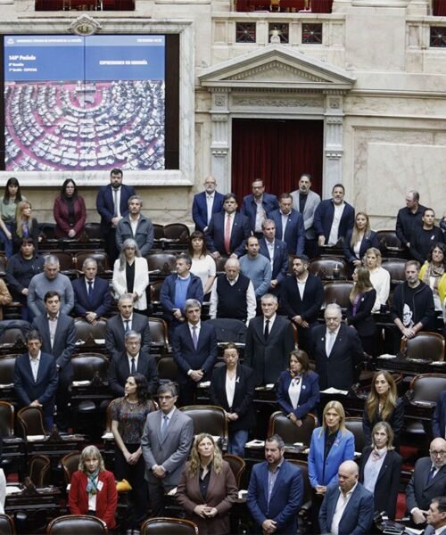 El oficialismo consiguió quórum y abrió la sesión maratónica en Diputados