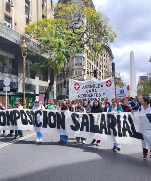 Médicos residentes porteños denuncian salarios precarizados, falta de insumos y salas colapsadas